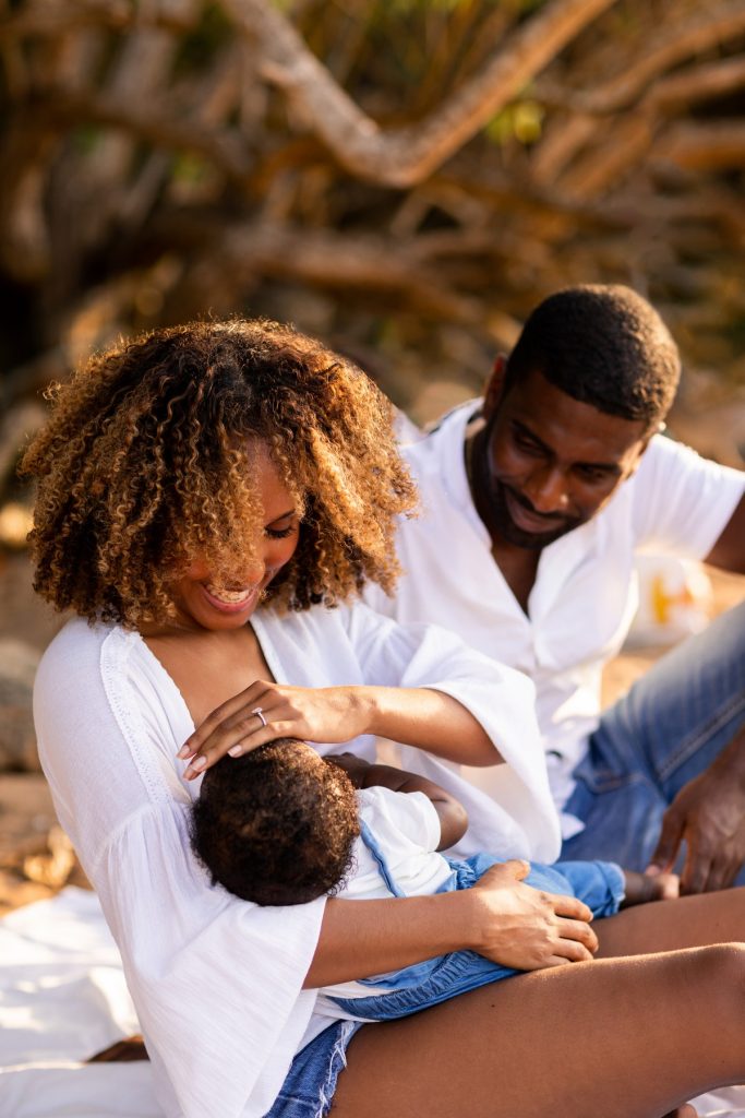 séance famille en Guadeloupe sur la plage