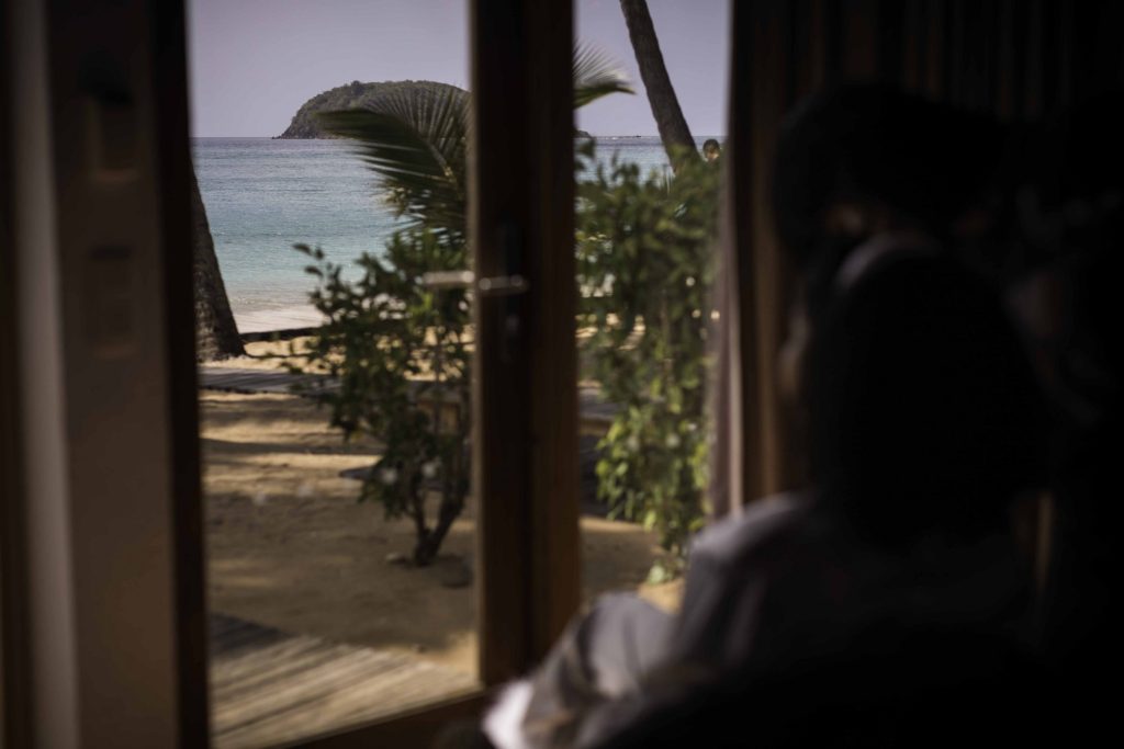 Photo de paysage en Guadeloupe par une fenêtre