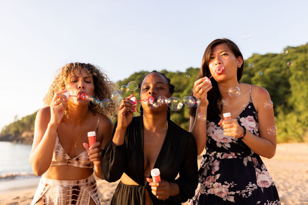 séance photo entre copines en Guadeloupe avec bulles