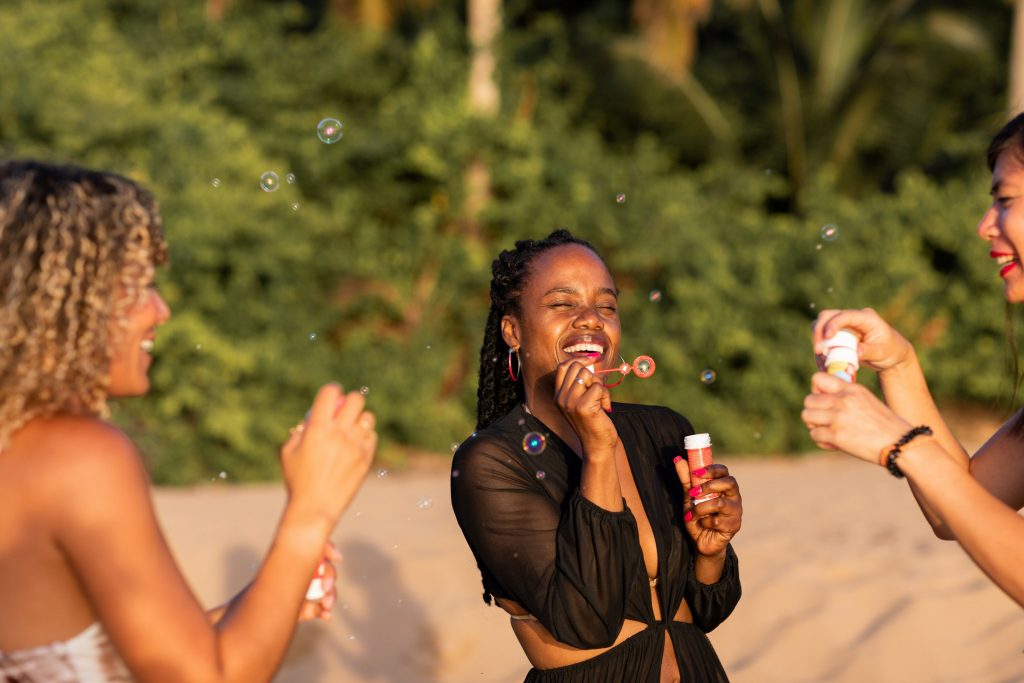 séance photo entre copines en Guadeloupe avec bulles