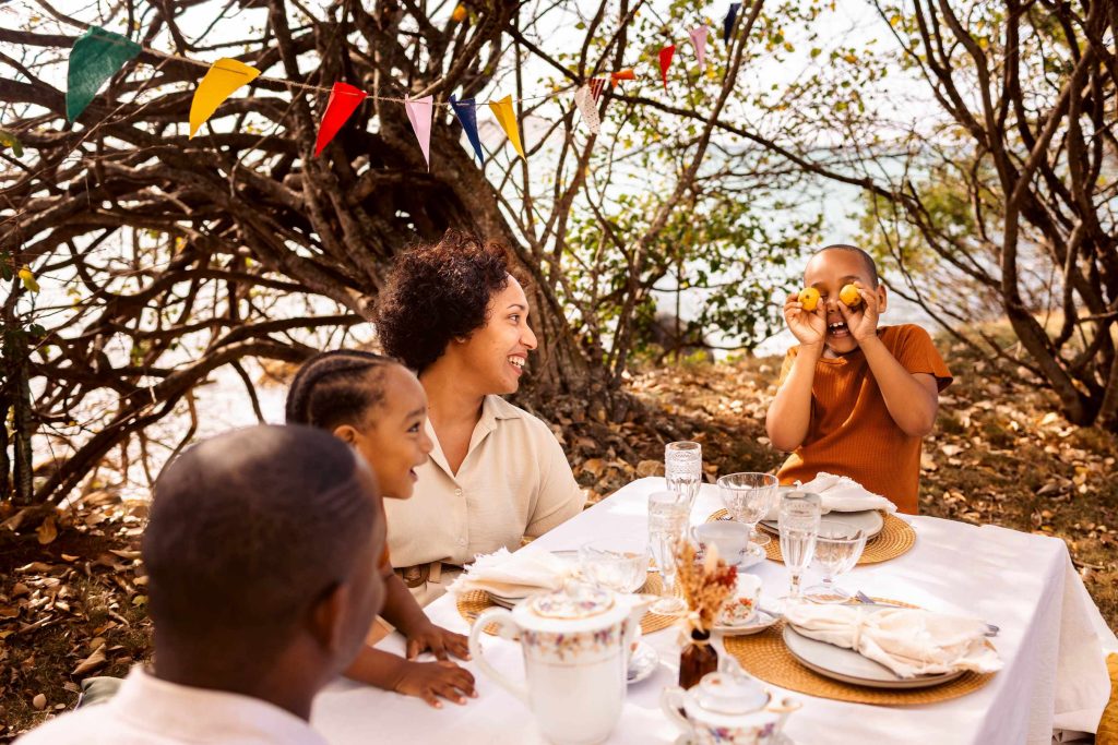Brunch et séance photo en famille au bord de l'eau en Guadeloupe