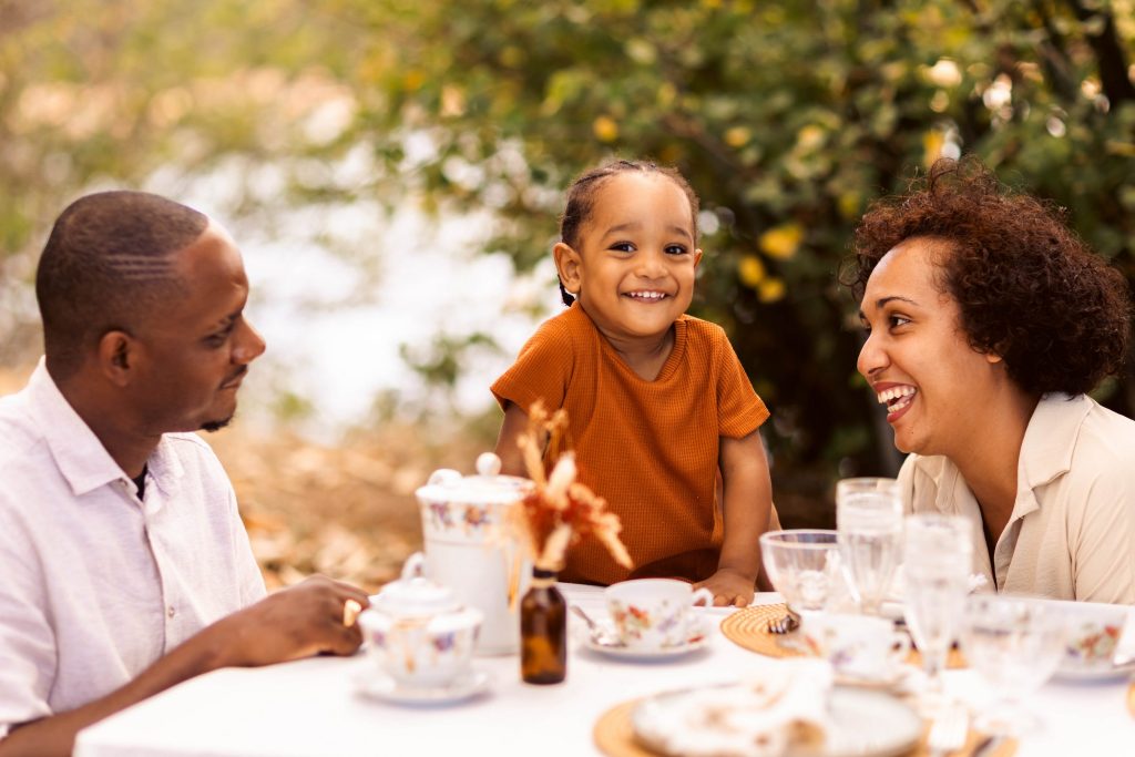 Brunch et séance photo en famille au bord de l'eau en Guadeloupe