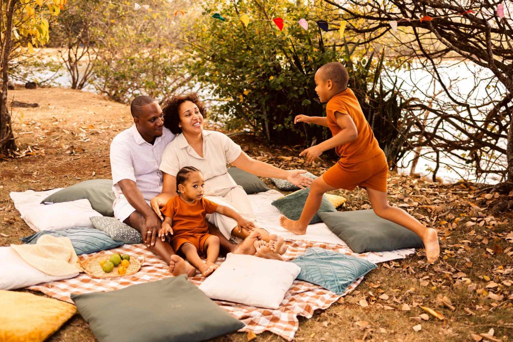 Brunch et séance photo en famille au bord de l'eau en Guadeloupe