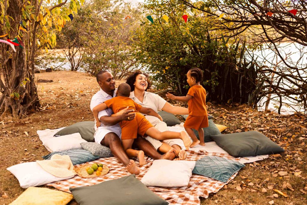 Brunch et séance photo en famille au bord de l'eau en Guadeloupe