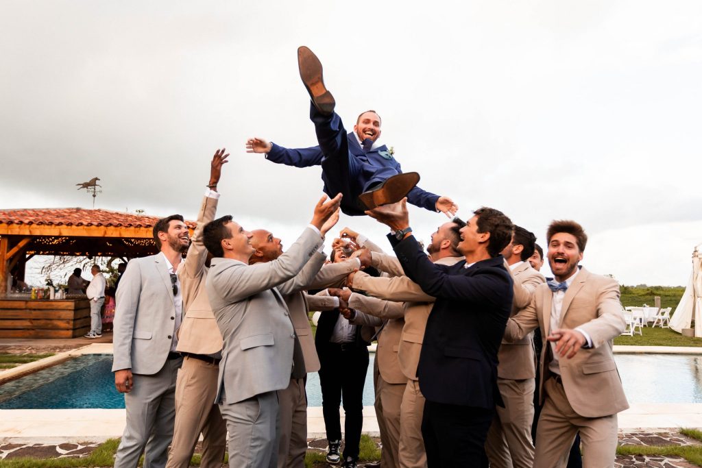 Photo de groupe originale de mariage en Guadeloupe