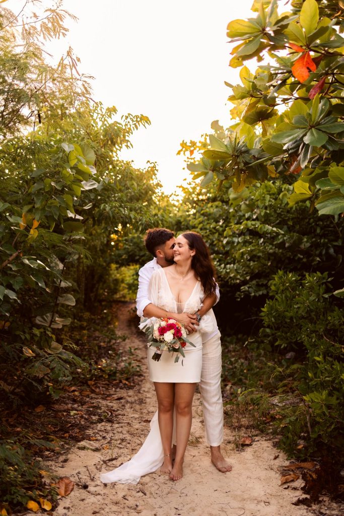 photo de mariage sur la plage en Guadeloupe