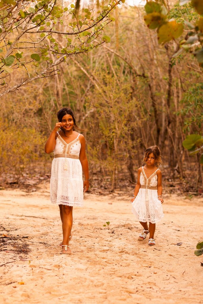 Mariage intimiste en Guadeloupe, first look sur la plage