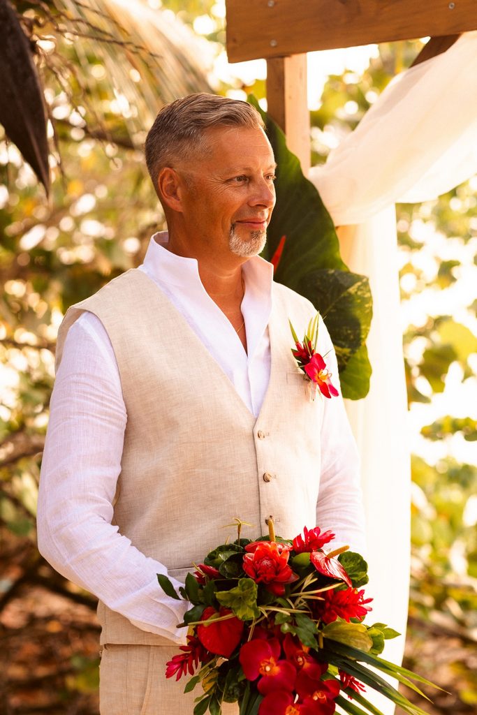 Mariage intimiste en Guadeloupe, cérémonie laïque sur la plage